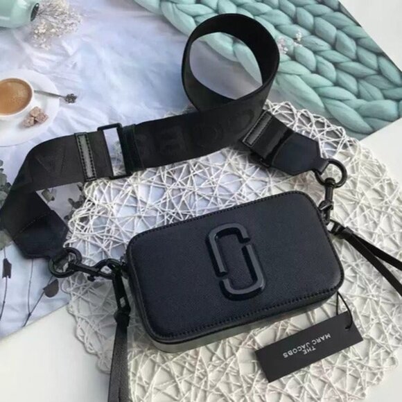 The Marc Jacobs Black Snapshot Camera Crossbody Bag NWOT - Picture 1 of 6